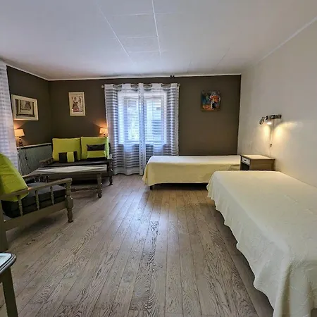 Chaleureux En Pleine Nature Avec Terrasse, Ideal Pour Randonnees Et Vetetistes, Proche De Gerardmer - Fr-1-589-125 *