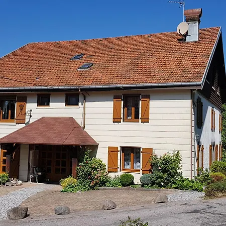 Chaleureux En Pleine Nature Avec Terrasse, Ideal Pour Randonnees Et Vetetistes, Proche De Gerardmer - Fr-1-589-125 Le Syndicat